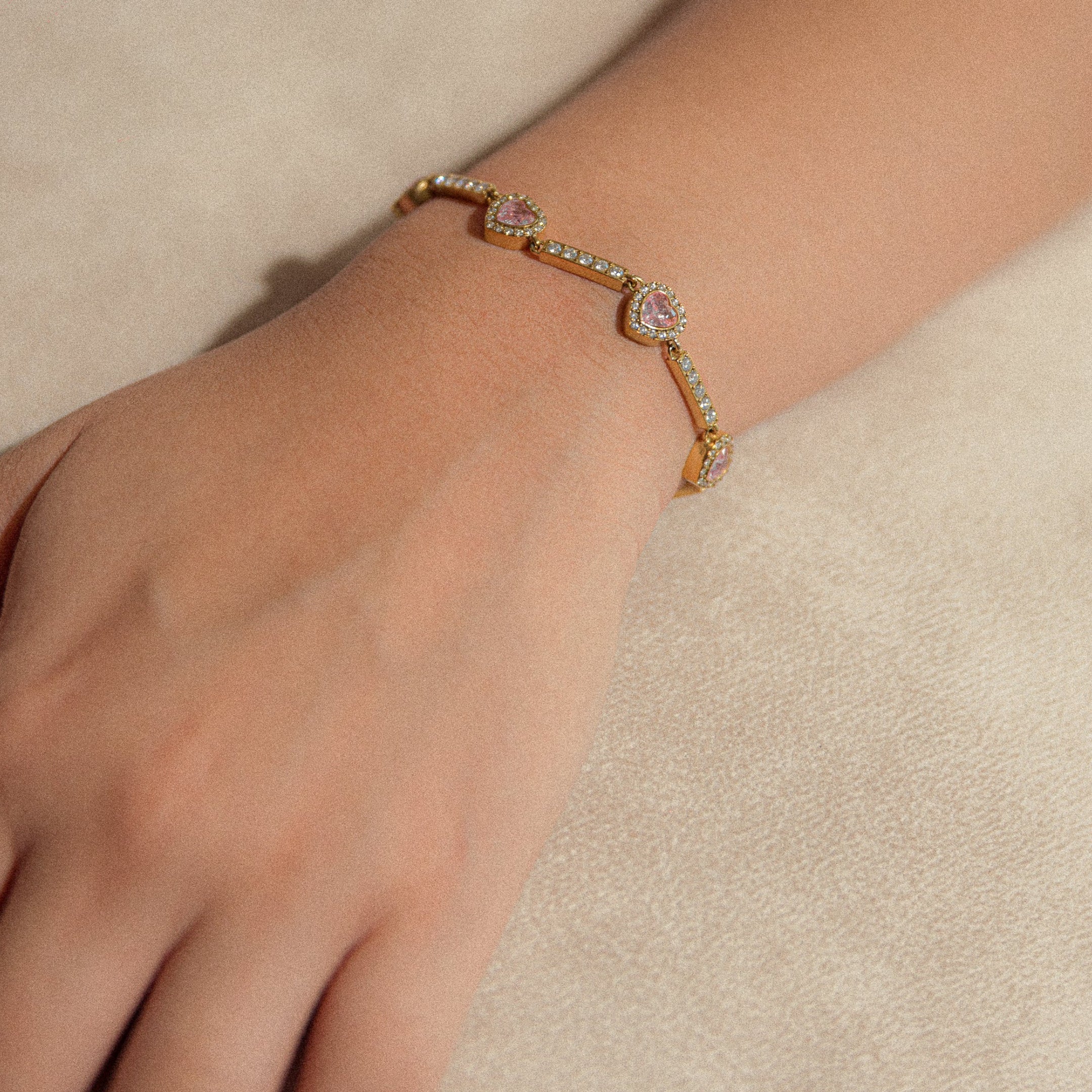 HEART BRACELET