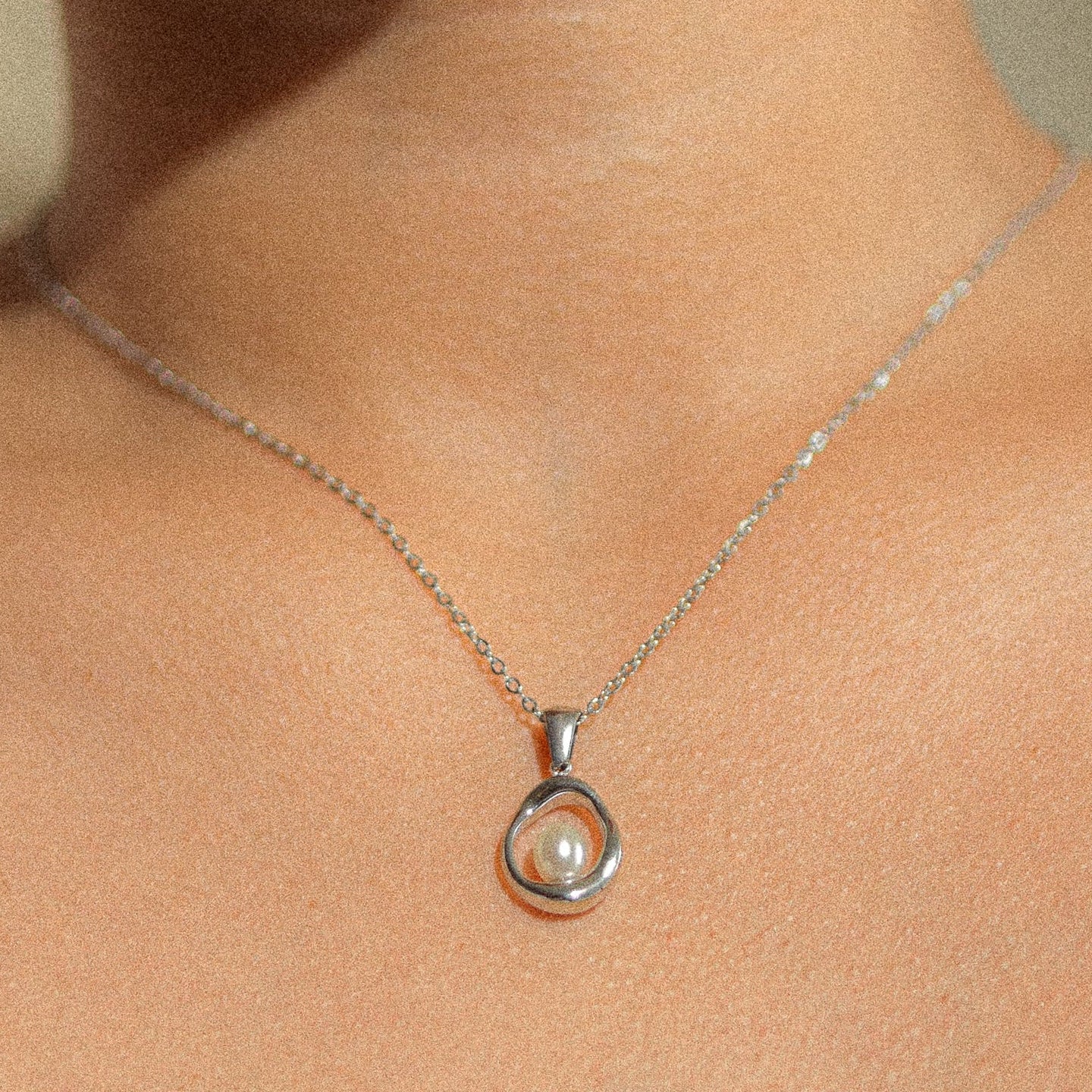 SILVER MUSE